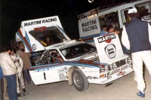 Lancia
Rally 037 -
Foto:
Supercars.net Lancia
Rally 037 -
Foto:
Supercars.net